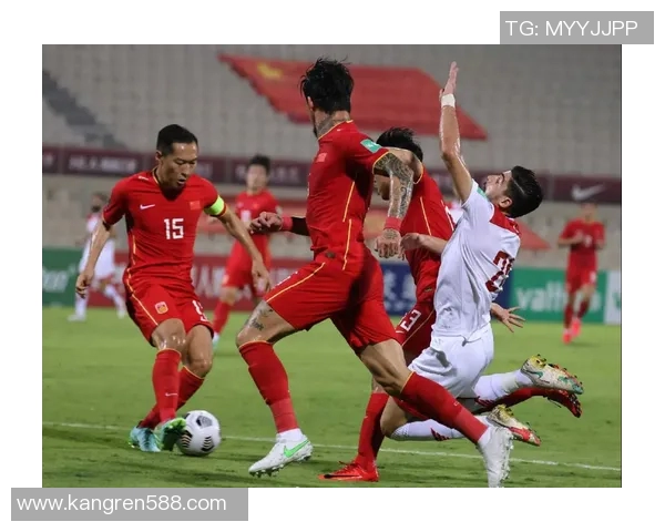 国足在世预赛12强赛中成功晋级展现强大实力与团队精神